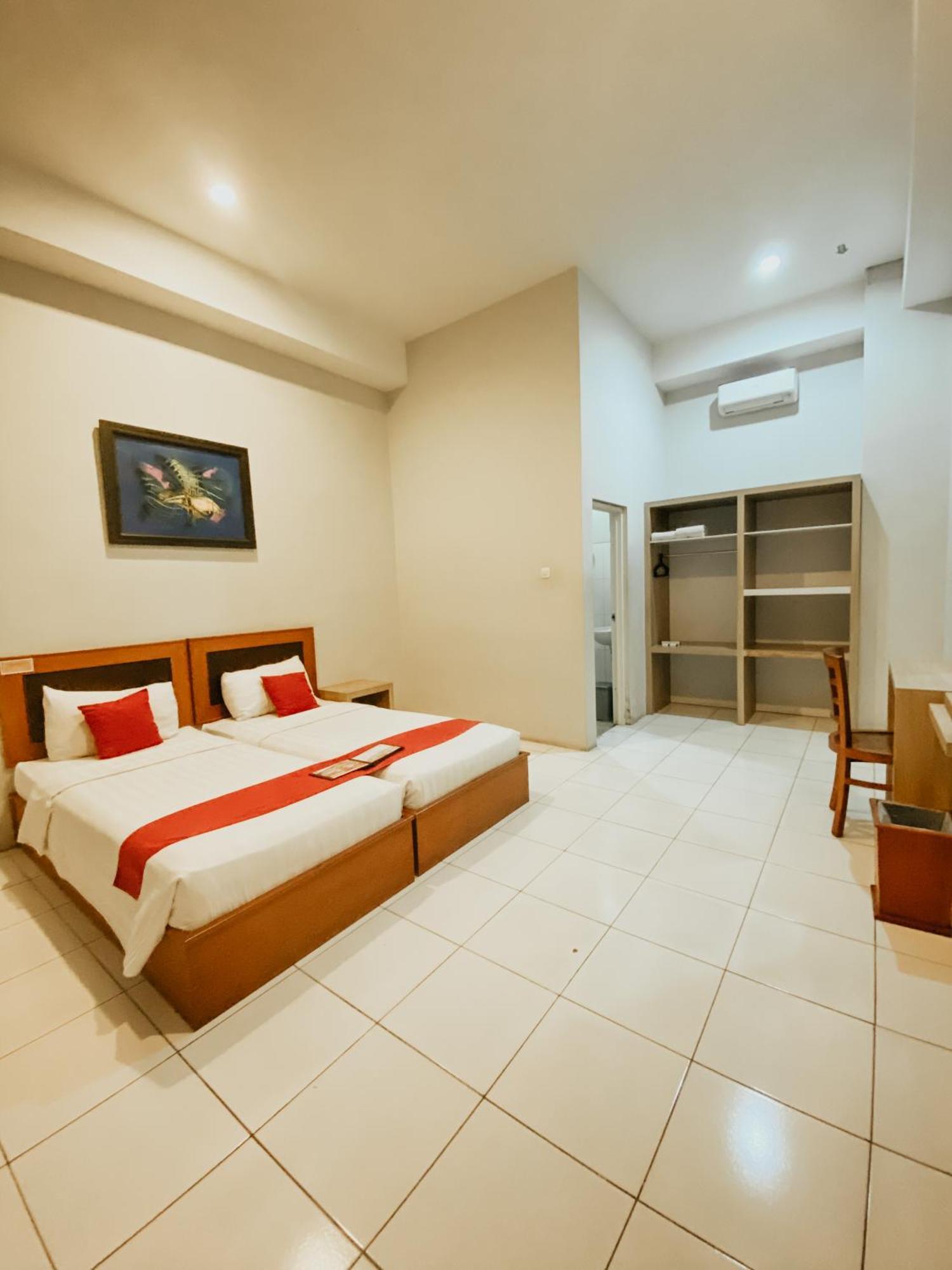 סלמן Prima Sr Hotel & Convention Yogyakarta מראה חיצוני תמונה