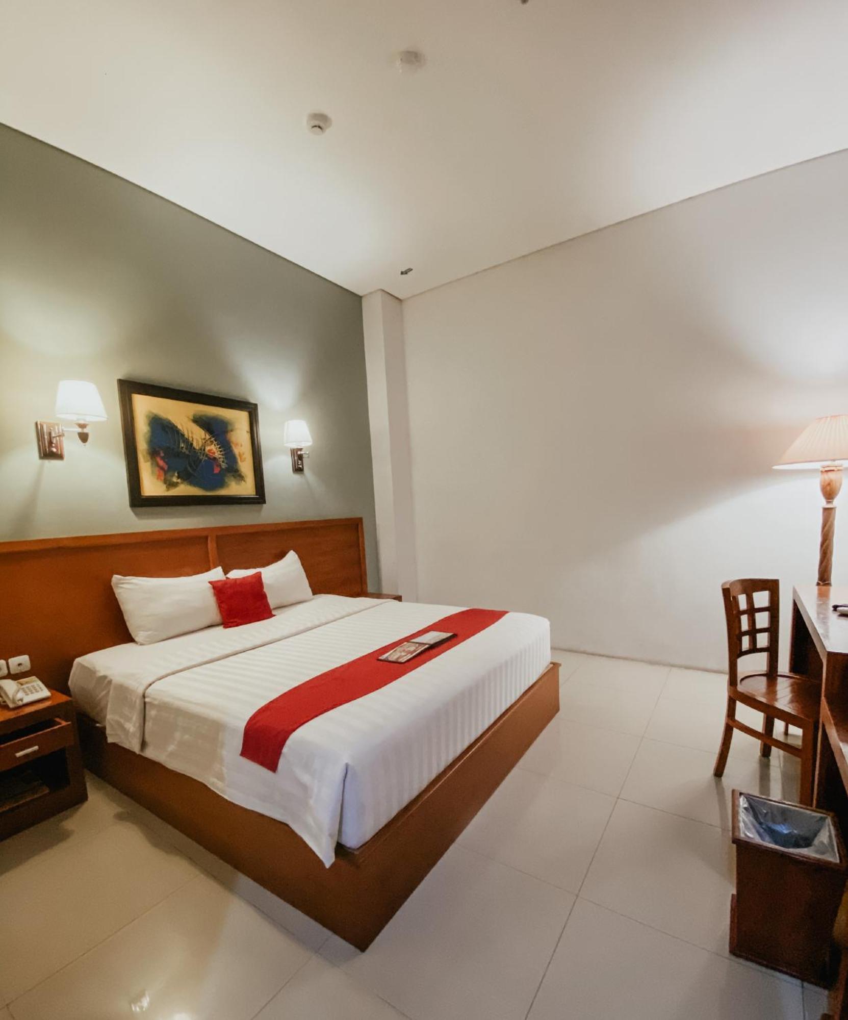 סלמן Prima Sr Hotel & Convention Yogyakarta מראה חיצוני תמונה