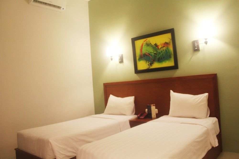 סלמן Prima Sr Hotel & Convention Yogyakarta מראה חיצוני תמונה