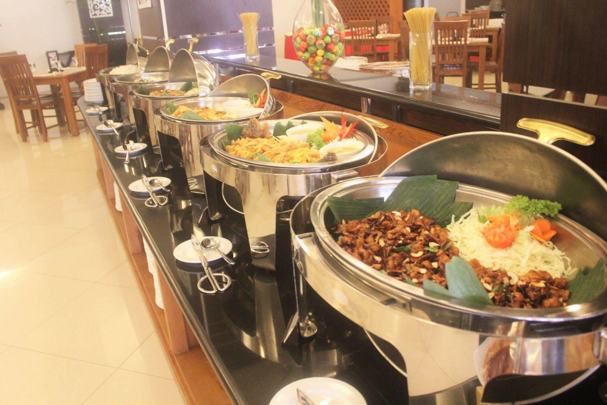 סלמן Prima Sr Hotel & Convention Yogyakarta מראה חיצוני תמונה