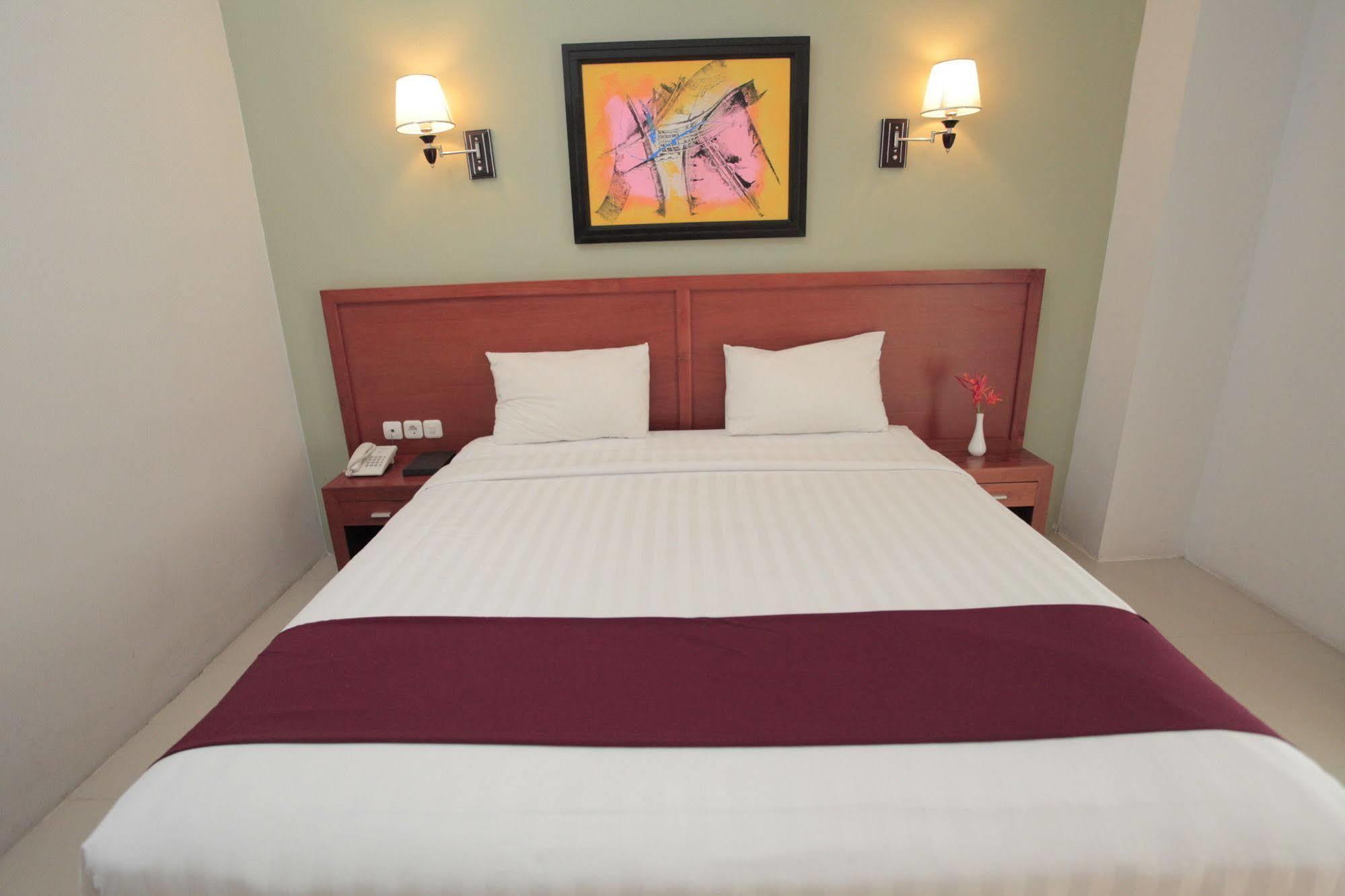 סלמן Prima Sr Hotel & Convention Yogyakarta מראה חיצוני תמונה
